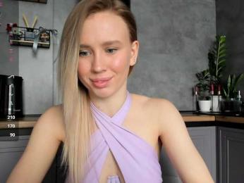 Sunlovv webcam bongacams model stream image