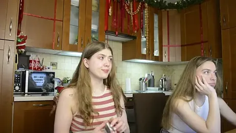 YKwhynot webcam model stream image