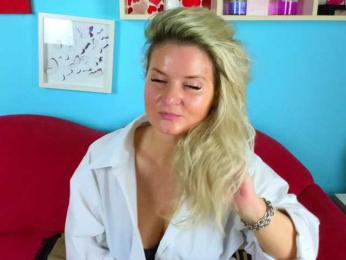 Annie-Joy webcam bongacams model stream image