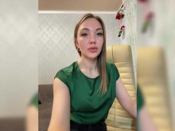 KitFox webcam bongacams model stream image