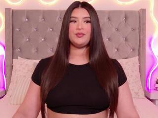 Julia Summers webcam model stream image